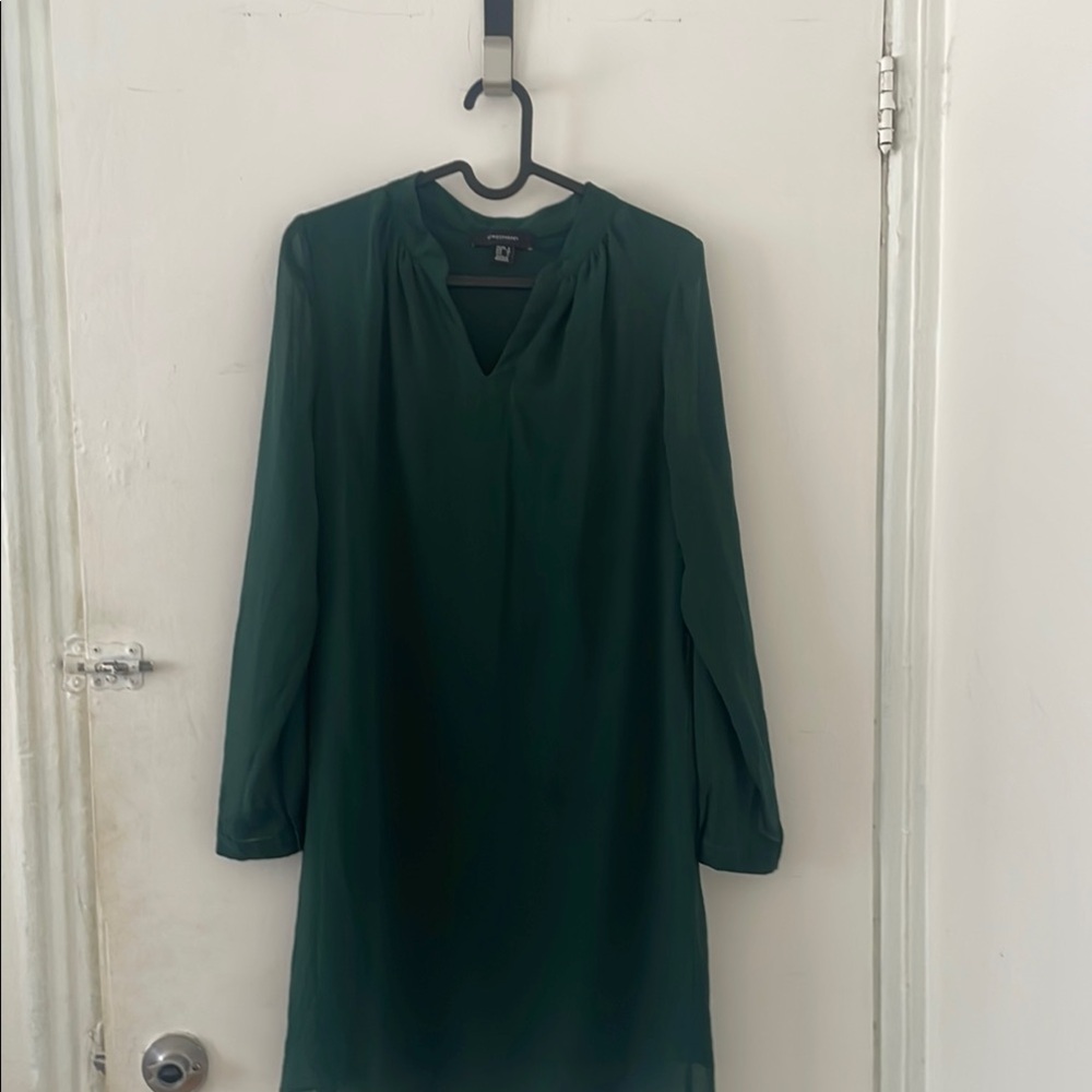 Elegant Green Long Sleeve Dress